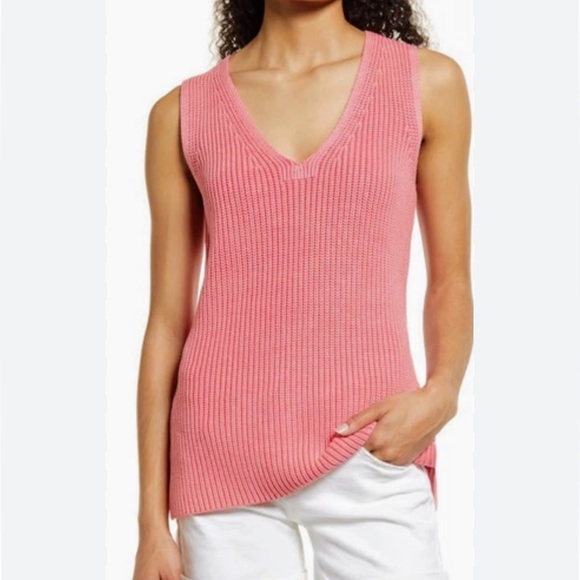 Tommy Bahama Sweaters - Tommy Bahama peach Sleeveless Knit Top